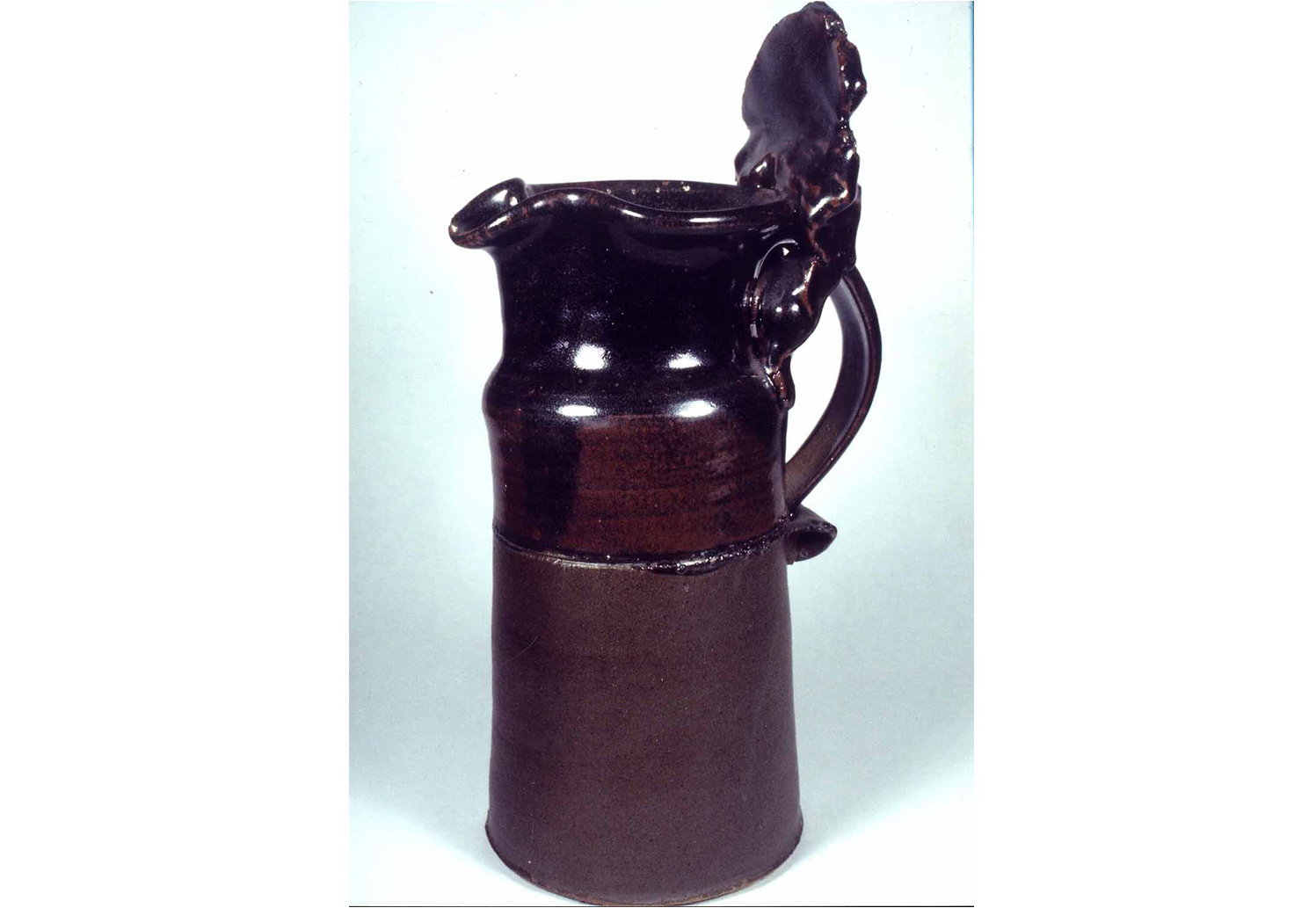 pitcher with counterweight